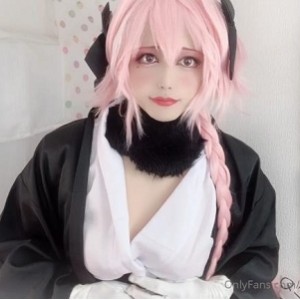 日本伪娘coser-momo小合集，22V，10G，只在onlyfans上发布